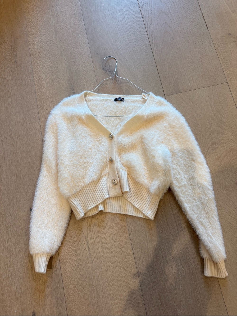 2 Bella Fuzzy V-Neck Cropped Cardigan Sweater in Ivory, size S